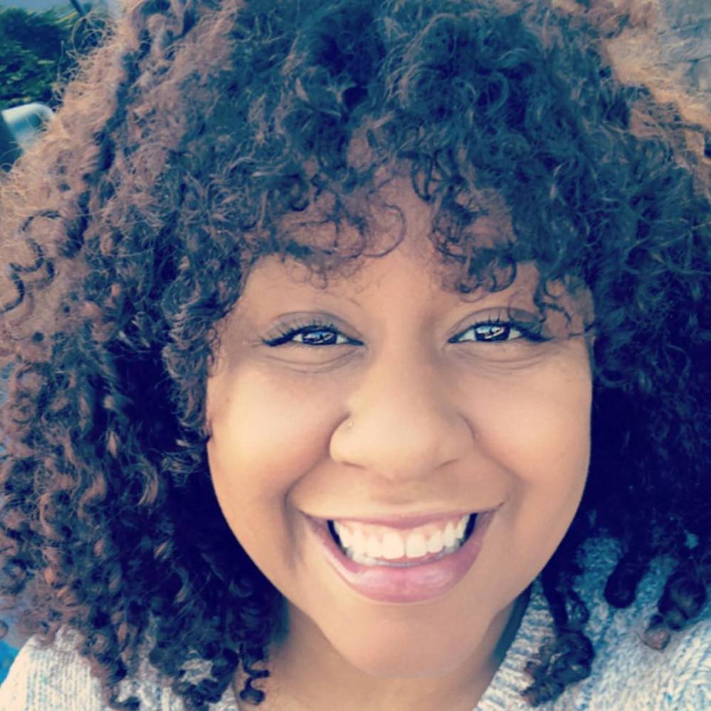 Meet your Posher, Ashaya